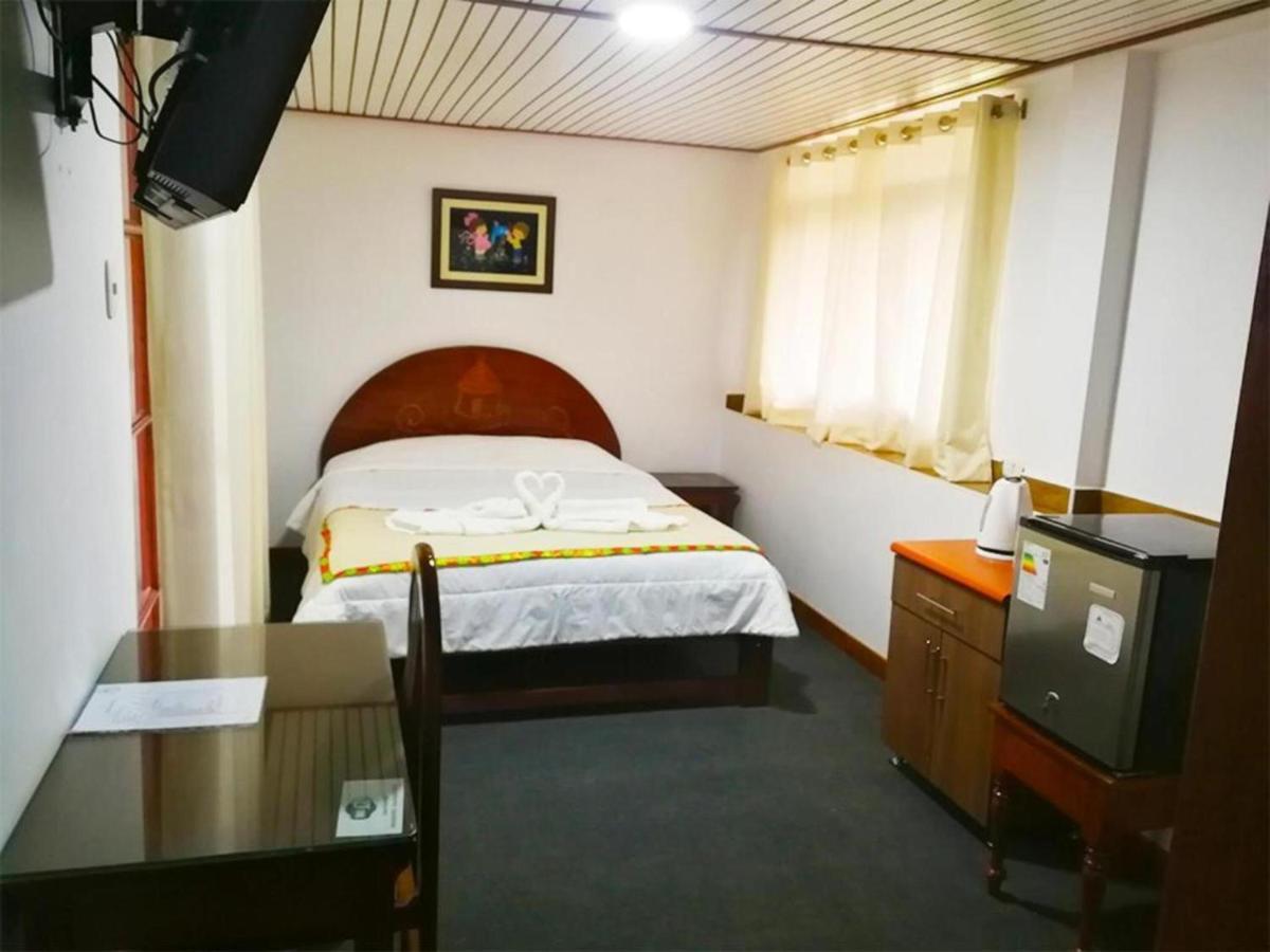 Casa Kuelap Hostal チャチャポヤス エクステリア 写真