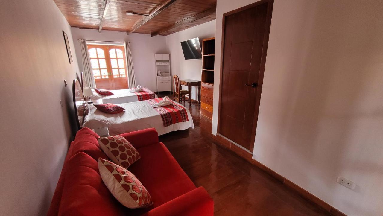Casa Kuelap Hostal チャチャポヤス エクステリア 写真