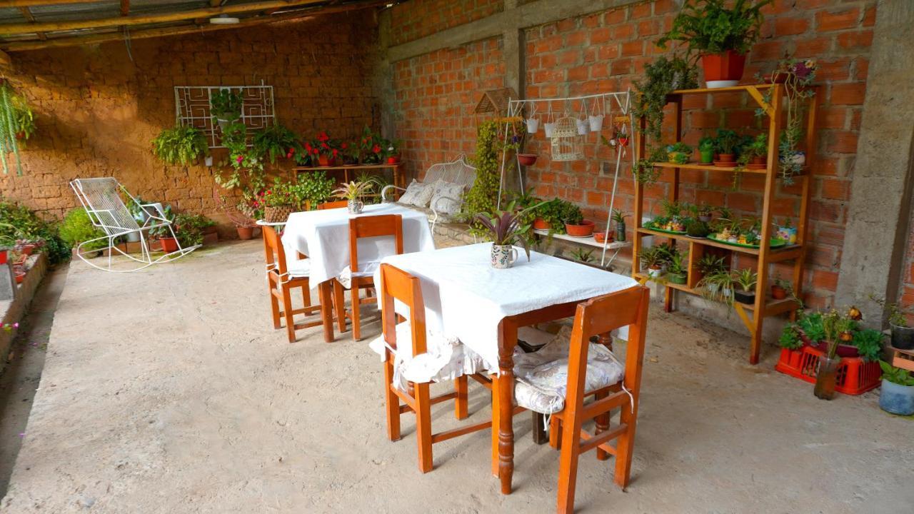 Casa Kuelap Hostal チャチャポヤス エクステリア 写真